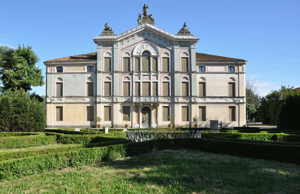 “Premio Marc Chagall” all’artista lametino Raffaele Mazza a Padova
