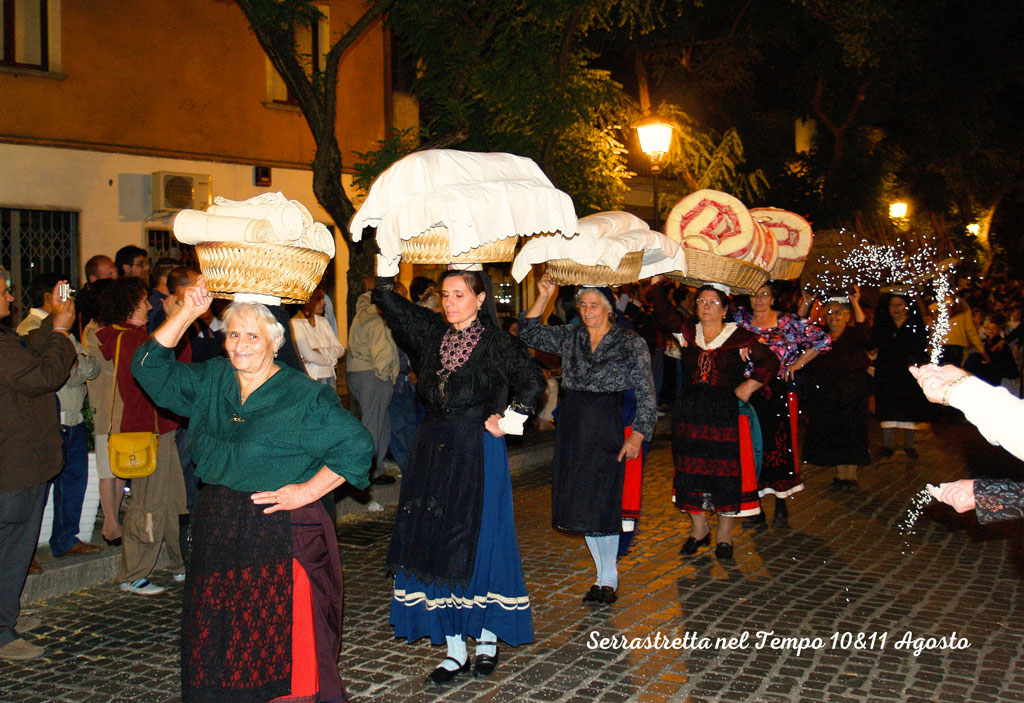 Serrastretta-nel-Tempo-Rievocazione-storica-di-arti-e-mestieri-riti-e-costumi-7_c0eeb.jpg