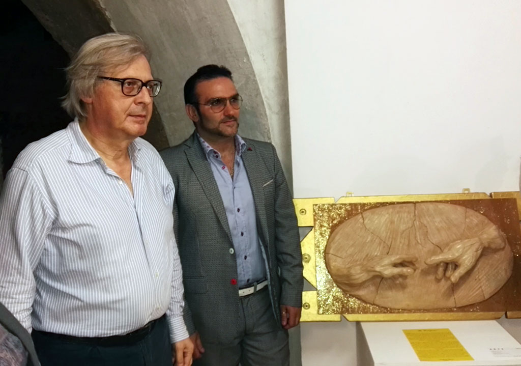 Sgarbi-raffaele-mazza.jpg
