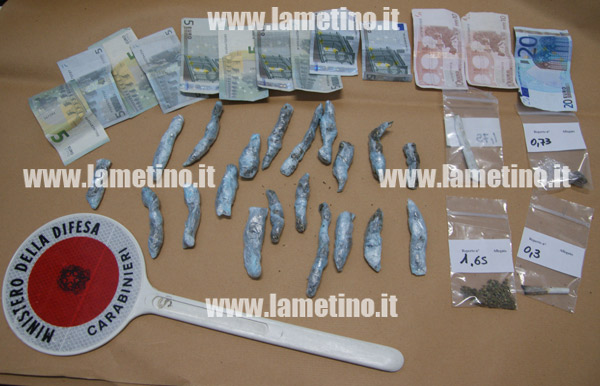 Lamezia: Arrestati 19enni per detenzione di stupefacenti 