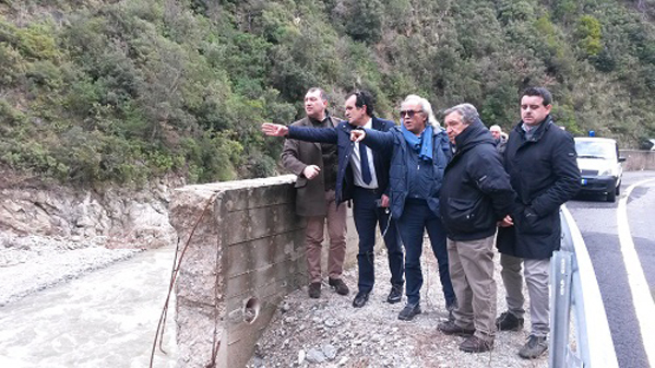 Calabria: SP 25 Arsanise-Catanzaro, sopralluogo del presidente provincia 