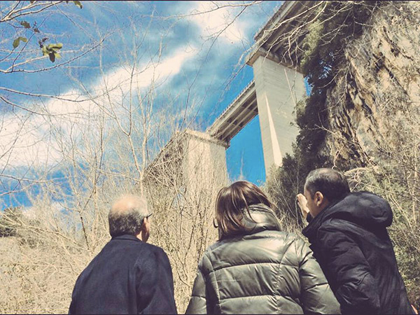 Sopralluogo dei deputati Pd sul luogo crollo del viadotto A3