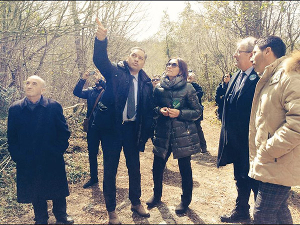 Sopralluogo-deputati-pd-viadotto-a3-3.jpg