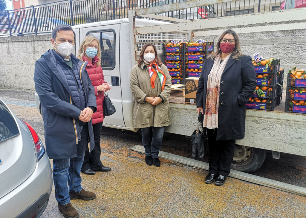 Conclusi i 16 giorni di “Orange The World” del Soroptimist Club Lamezia: donazioni alla Caritas e alla casa di riposo Tamburelli