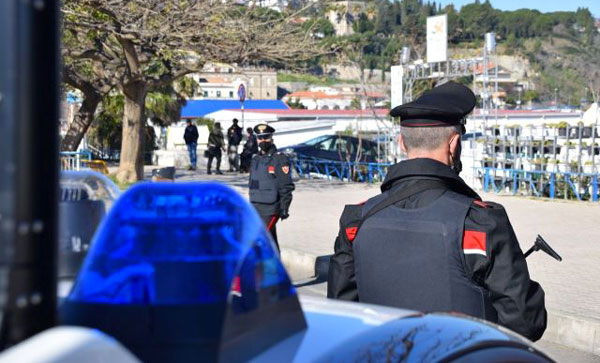 Controlli dei Carabinieri nel Soveratese: arresti, denunce e sanzioni