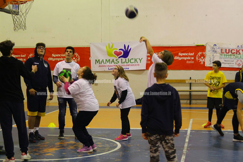 Lucky Friends e Basket Lamezia per la tappa della “Special Olympics European Basketball Week” nel ricordo del piccolo Mattia