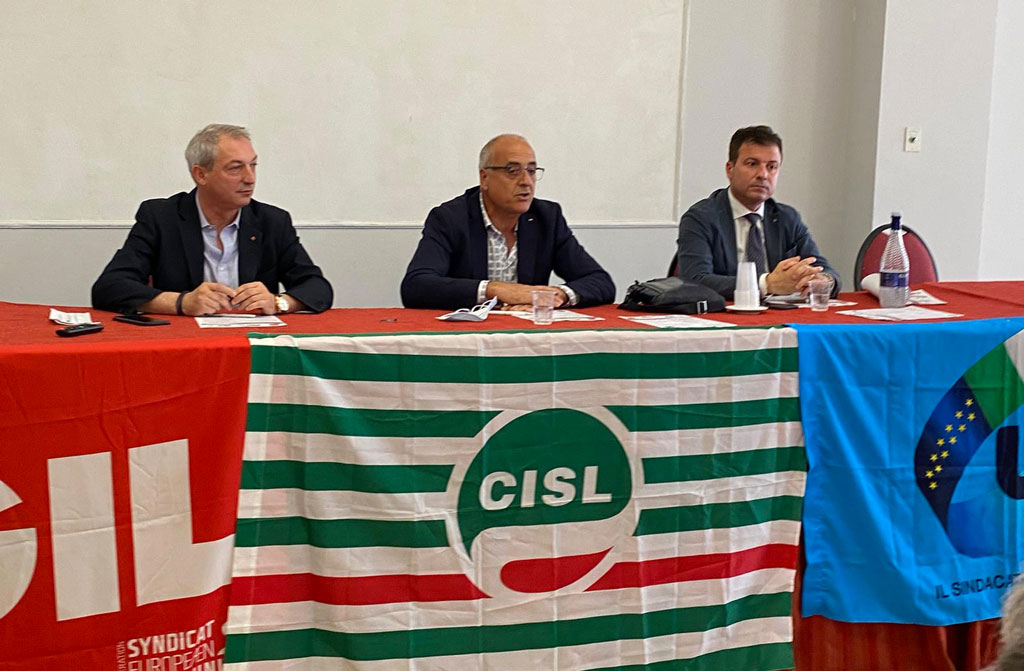 Cgil, Cisl e Uil Calabria: "Futuro del porto di Gioia Tauro, chiediamo incontro urgente a Occhiuto"