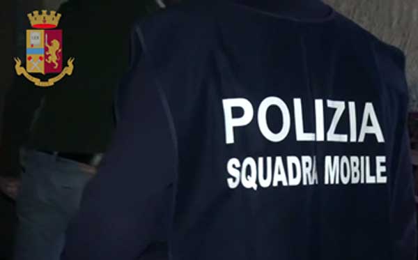 Arrestato latitante a Reggio Calabria, ha una condanna all'ergastolo per omicidio