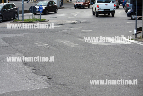 Strade-Lamezia-no-strisce-4-ok.jpg