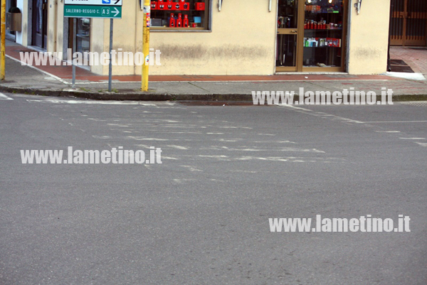 Strade-lamezia-no-strisce-5.jpg