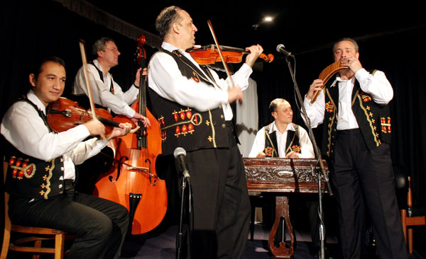 Orchestra Tzigana di Budapest il 28 luglio in concerto a Curinga