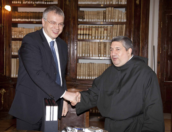 Talarico_biblioteca_santuario