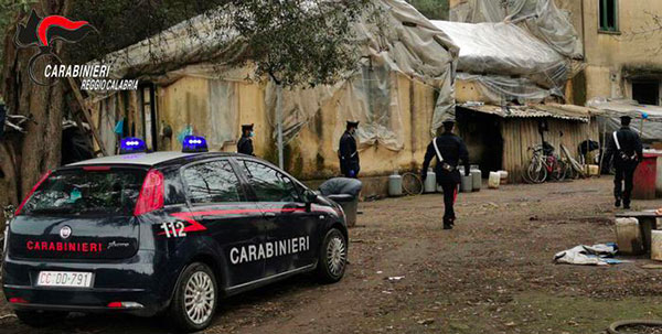 Morto bracciante aggredito da connazionale nella baraccopoli di Taurianova