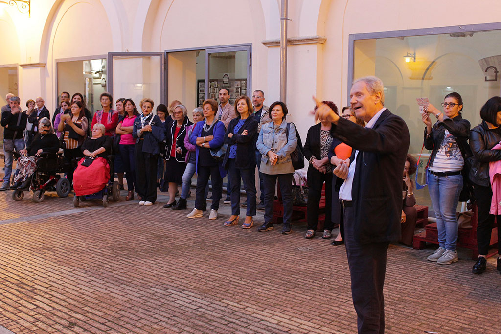 Lamezia: gruppo di associazioni costituisce il “Tavolo della Pace”, don Panizza: “C’è pace solo nel rispetto dei diritti umani”
