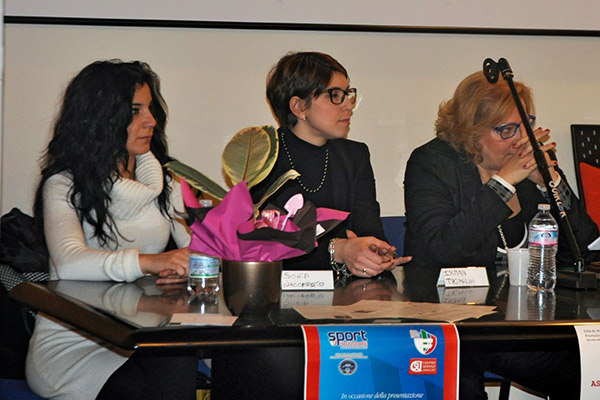 Tavolo-relatori1.jpg