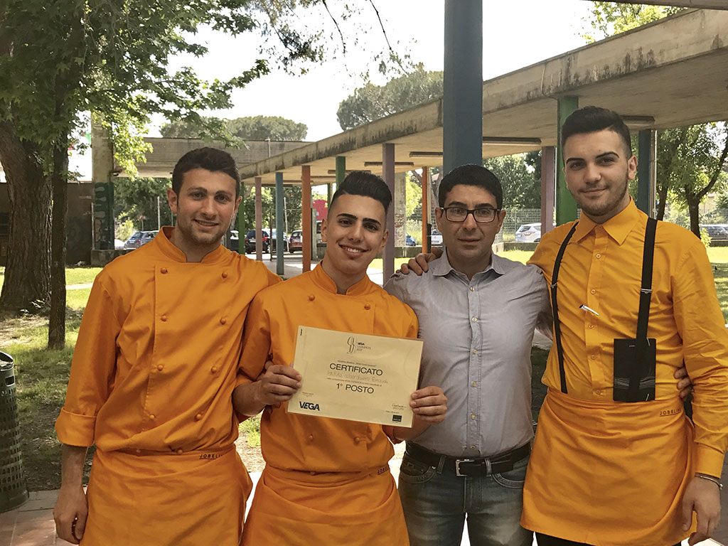 Primo posto per gli studenti lametini dell’istituto Einaudi al campionato “Vega Champion 2017”