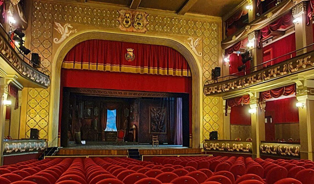 Teatro-Grandinetti-di-Lamezia_1b8da.jpg