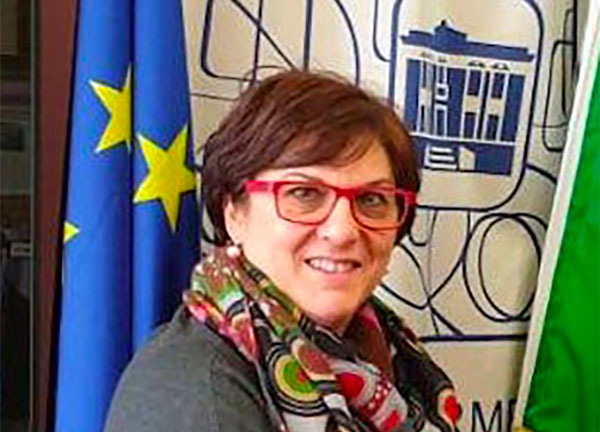 Coronavirus, all'Istituto Perri-Pitagora di Lamezia lezioni a distanza. Lettera della dirigente agli alunni: "Seguite consigli e precauzioni"