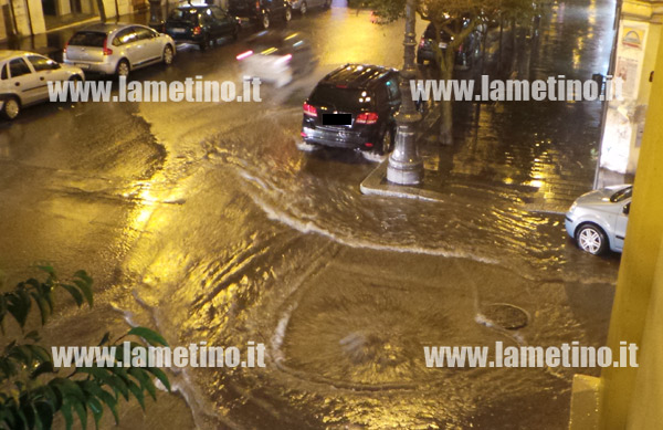 Tombino-saltato-via-Tagliamento-nov-2013-2.jpg