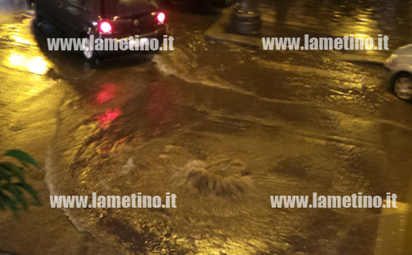 Tombino-saltato-via-Tagliamento-nov-2013.jpg