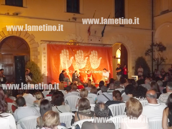 Trame-3-Fimmine-Ribelli-2.jpg