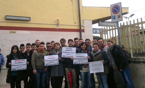 Calabria: Pendolari fascia Jonica partecipano ad iniziativa “Ridateci il treno”