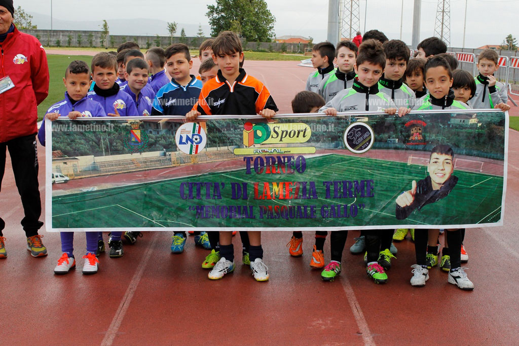 Trofeo-calcio-Gallo_premiazione-2.jpg