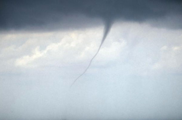 Maltempo: Tre trombe marine a Falerna - Video