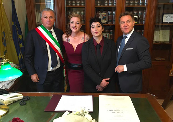  Prima unione civile tra due donne in Calabria: Rosa e Samantha hanno detto sì a Rossano