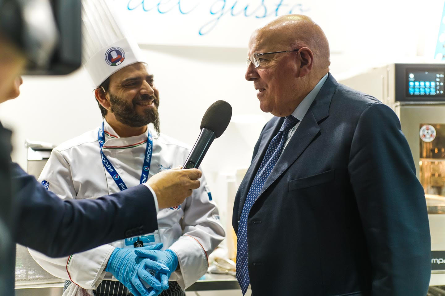 Oliverio alla Bit di Milano: “Forte momento di attenzione internazionale per l'enogastronomia calabrese”