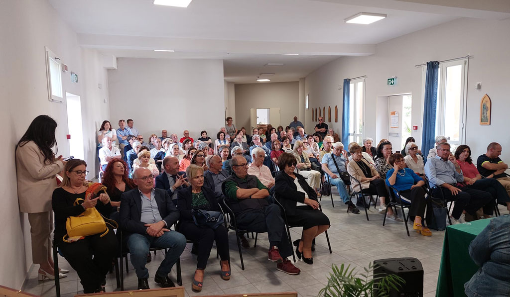 Un-momento-dellincontro_4eb6a.jpg