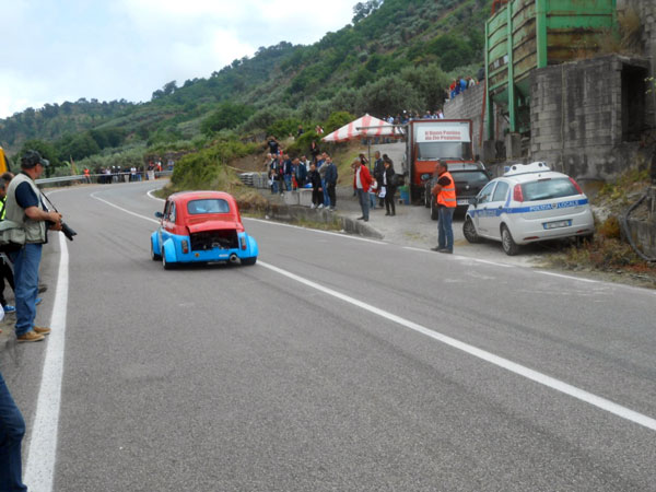 Una-500-velocissima-curinga-auto.jpg