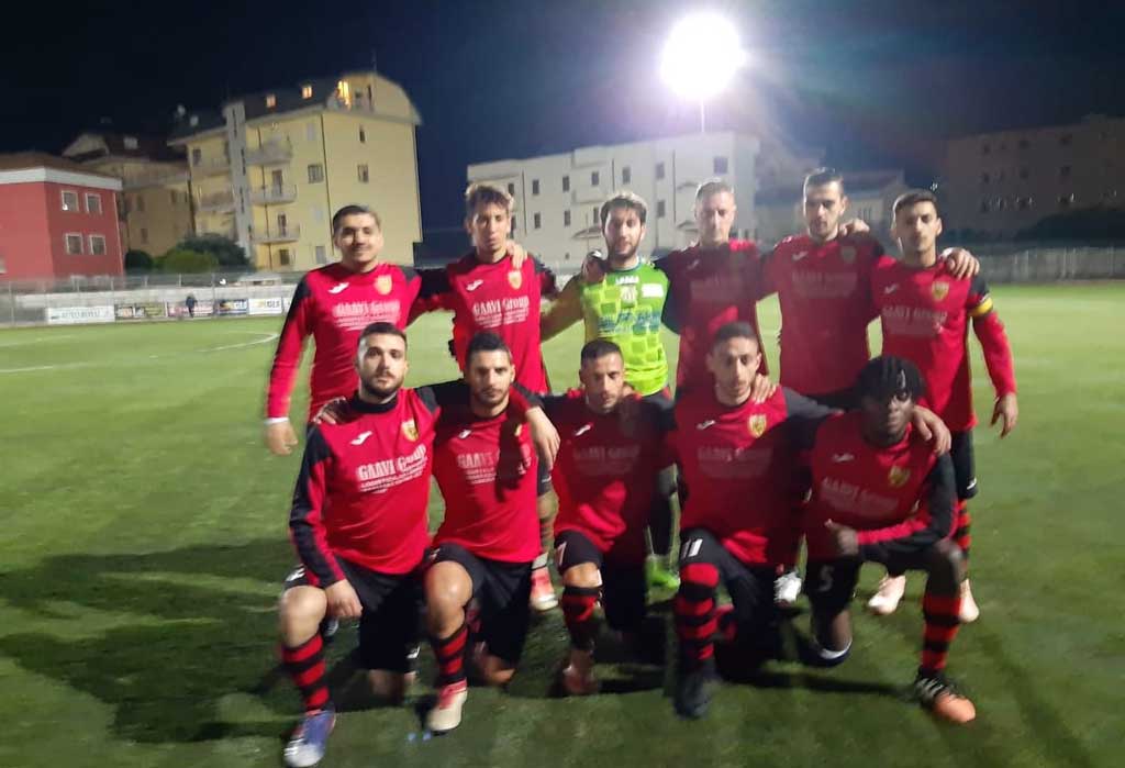 Seconda categoria: Fortitudo aggancia la vetta. Cinquina del Real Mortilla. Pari di Vigor 1919 e Acconia