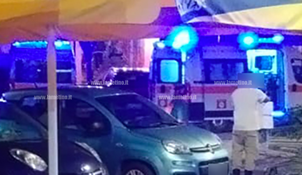 Lamezia, intervento di 118 e Polizia Locale in piazza Bovio: uomo ferito trasportato in ospedale