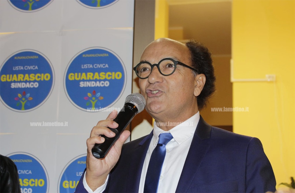 Lamezia, Guarascio inaugura punto d'incontro: "Solo insieme possiamo voltare pagina"
