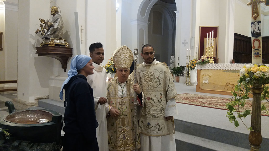 Veglia-Pasquale_2.jpg