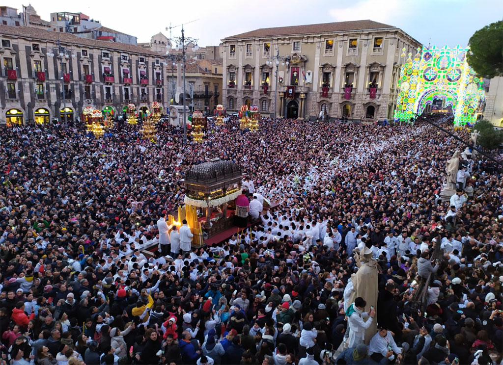 Festa di Sant’Agata a Catania, Vescovo Schillaci affida alla Santa la diocesi di Lamezia  