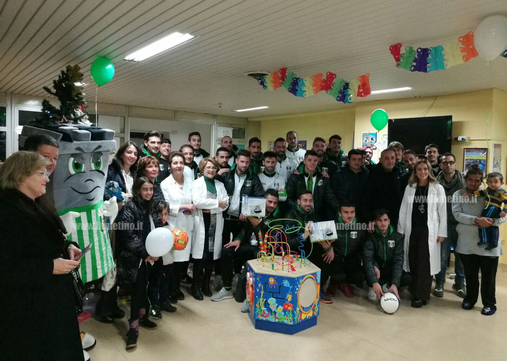 Lamezia, invasione biancoverde in Pediatria. Avviata collaborazione tra Vigor e Associazione Donne Medico per iniziative nelle scuole