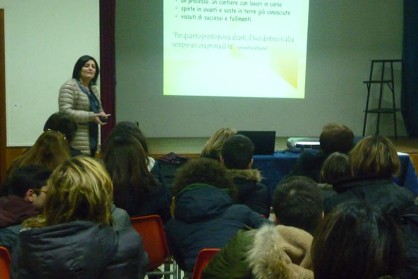 Lamezia, famiglie incontrano la psicologa Angela Villella