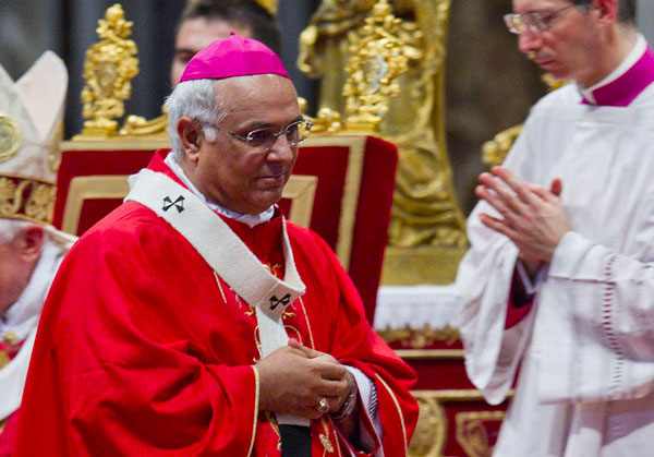 Vincenzo-Bertolone-Presidente-Vescovi-Calabria.jpg