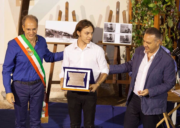 Lamezia: la commedia “A cummari i l’ugna” portata in scena a Sambiase 