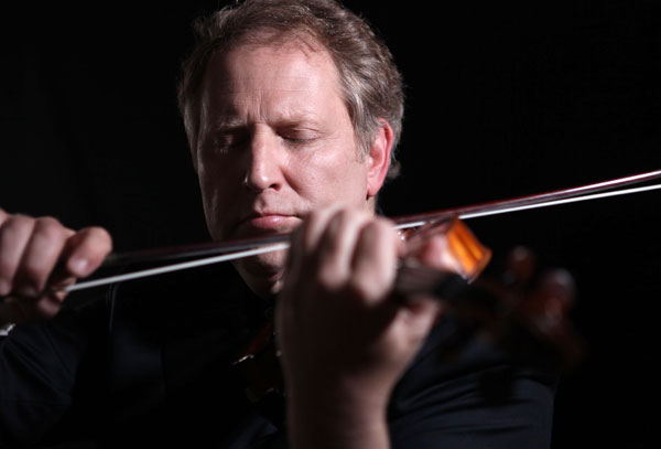 Teatri chiusi a Lamezia, concerto del violinista Mintz spostato a Vibo 