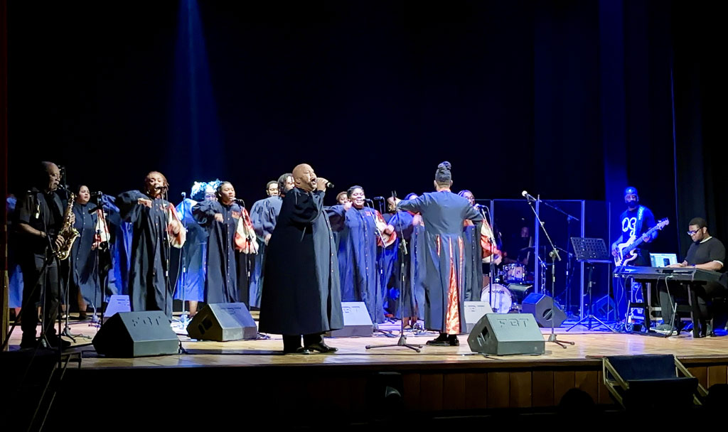 Ama Calabria, festa al teatro Grandinetti di Lamezia con il concerto del Virginia State Gospel Choir