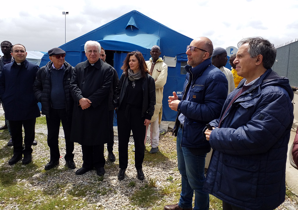 Caritas, conclusa visita alla tendopoli di San Ferdinando 