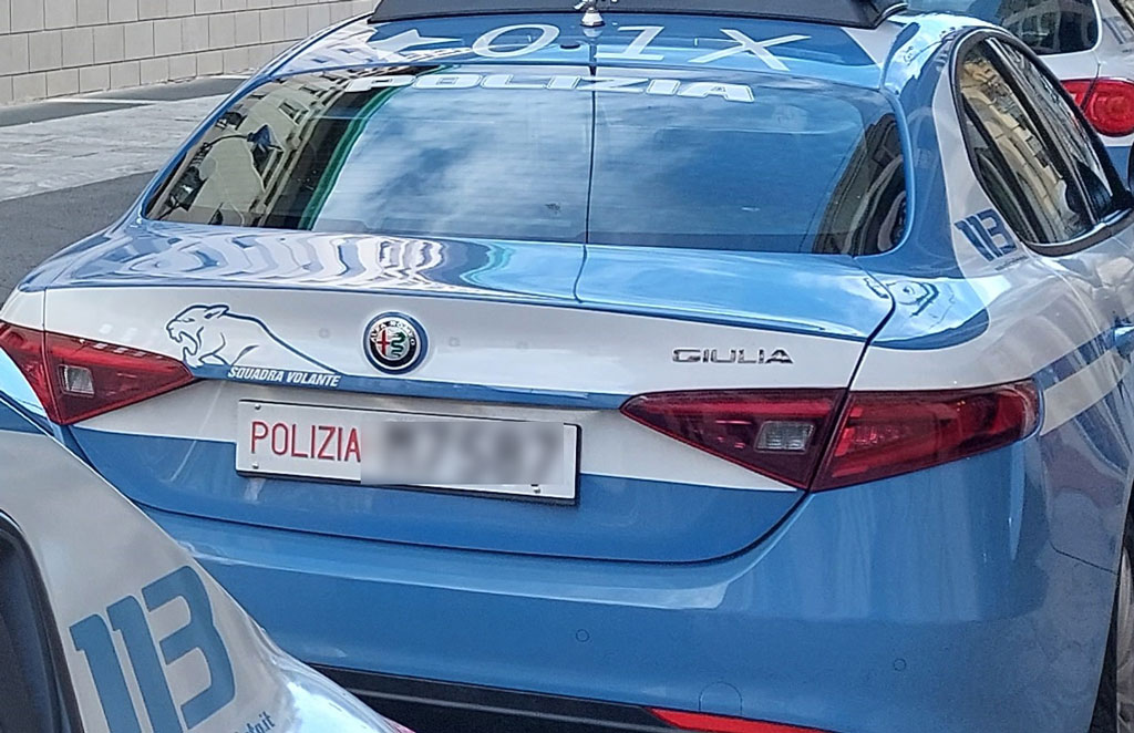 Tenta di dar fuoco al cugino, Polizia arresta 78enne per tentato omicidio a Reggio