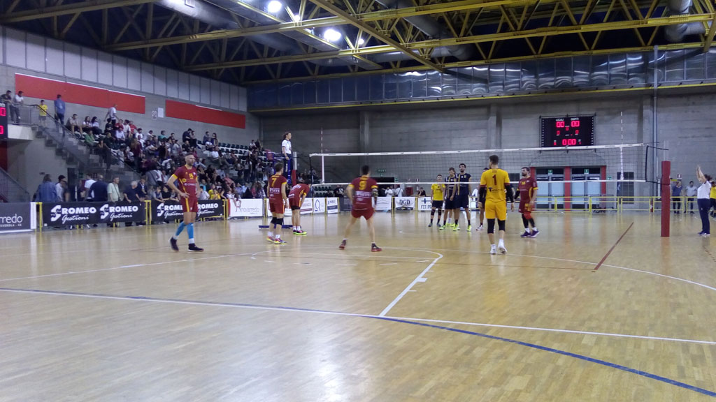 Volley: Aversa batte Conad Lamezia 3-2, domenica gara 3 a Pianopoli decisiva per promozione in A2