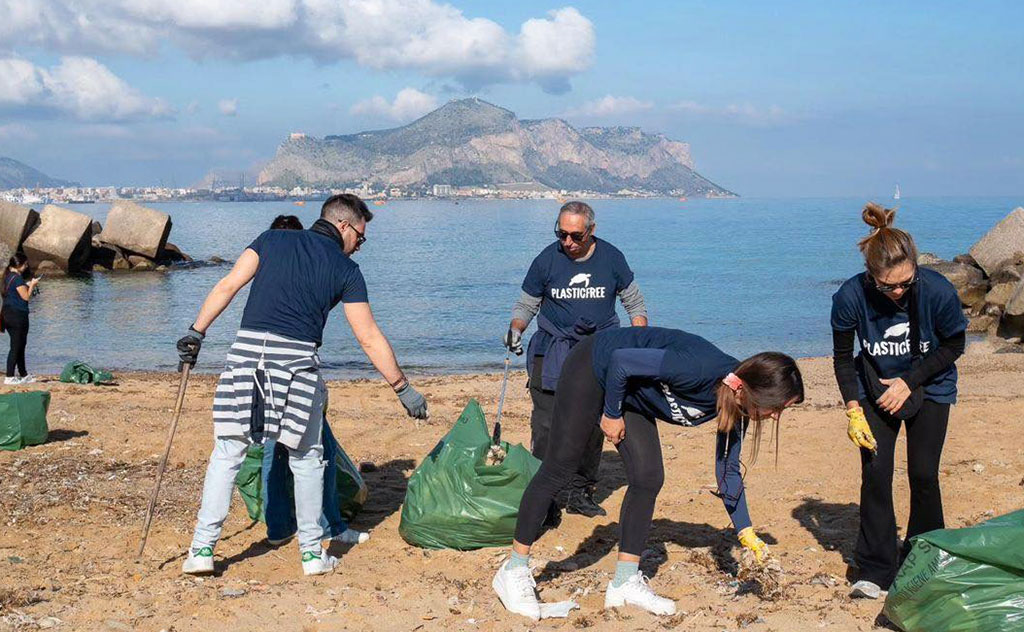 Volontari-plastic-free-8mag2024_6ce21.jpg