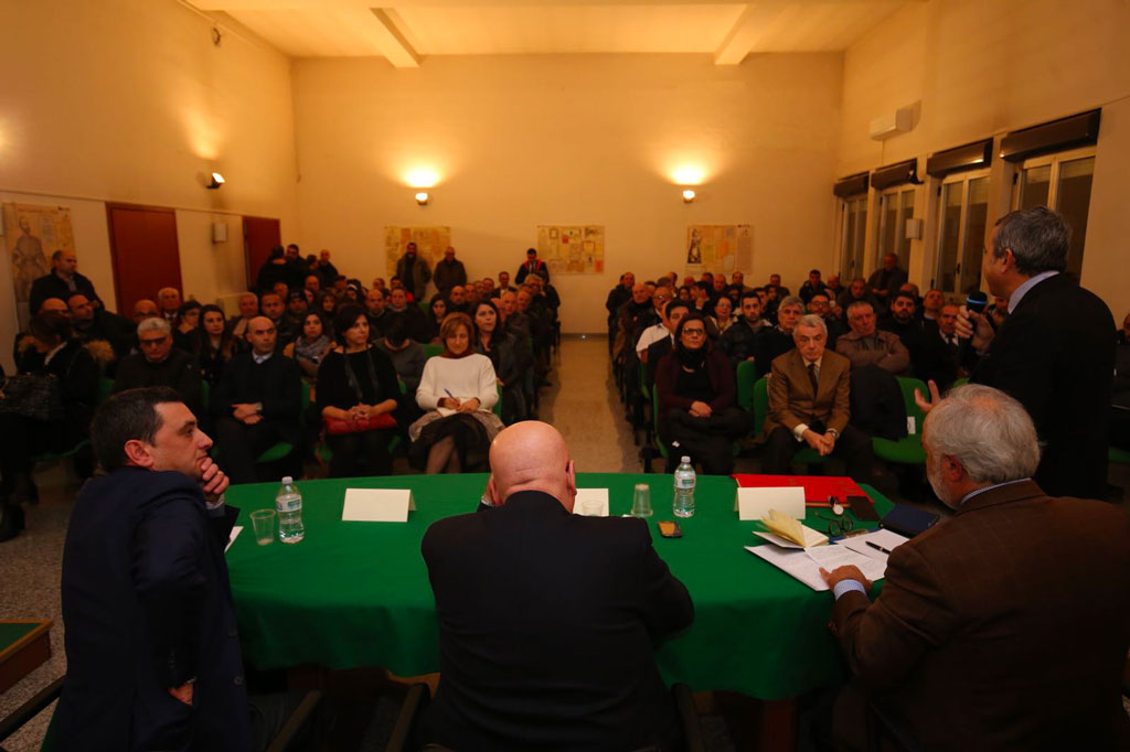 Regione: "Cantiere Calabria", Oliverio a Sant'Eufemia Aspromonte 