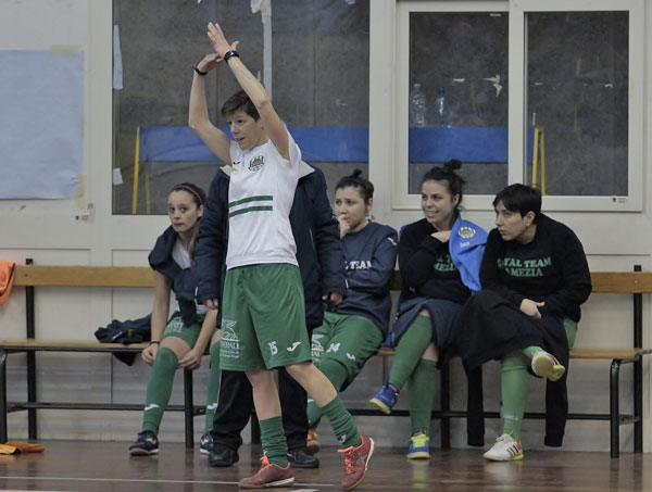 Calcio a 5 femminile, Royal vince 11-3 contro il Policoro