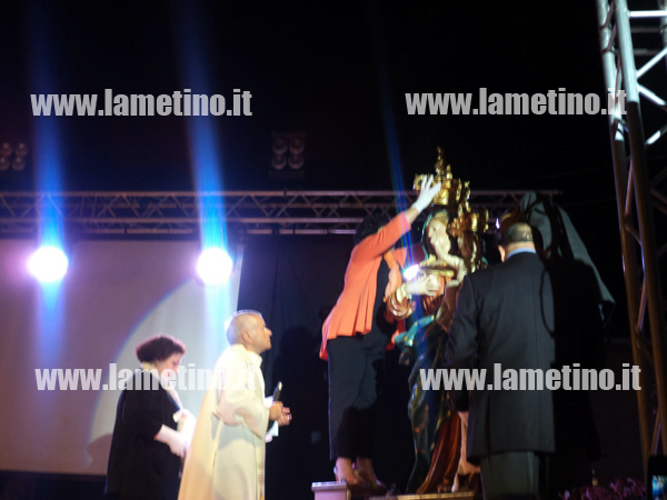 Calabria: Conflenti, emigrati australiani incoronano Madonna della Quercia di Visora 